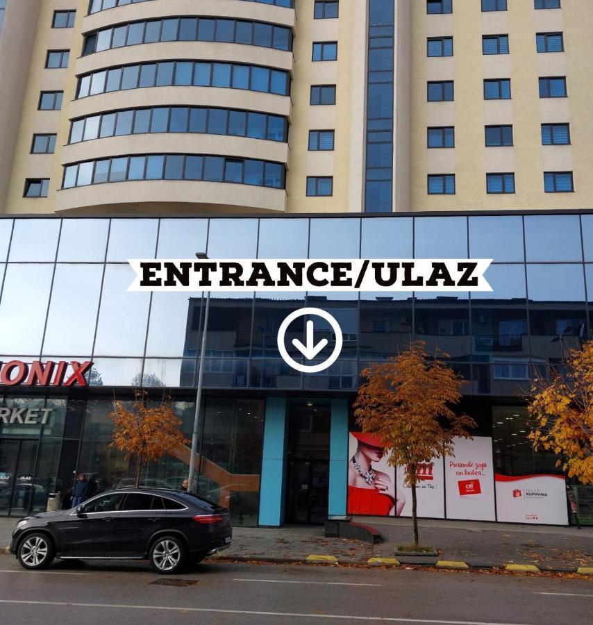Luxury Apartment Karic Free Parking ทูซลา ภายนอก รูปภาพ