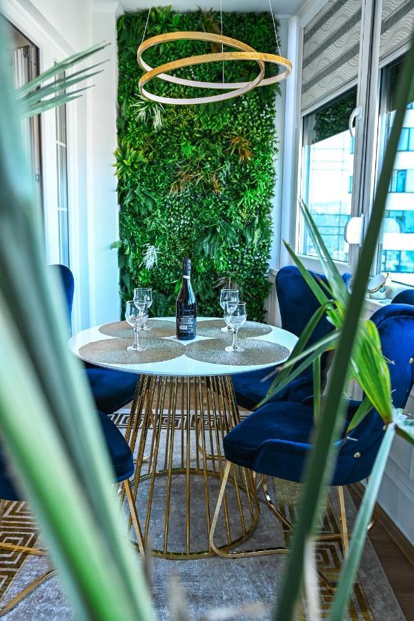 Luxury Apartment Karic Free Parking ทูซลา ภายนอก รูปภาพ