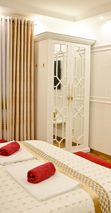 Luxury Apartment Karic Free Parking ทูซลา ภายนอก รูปภาพ